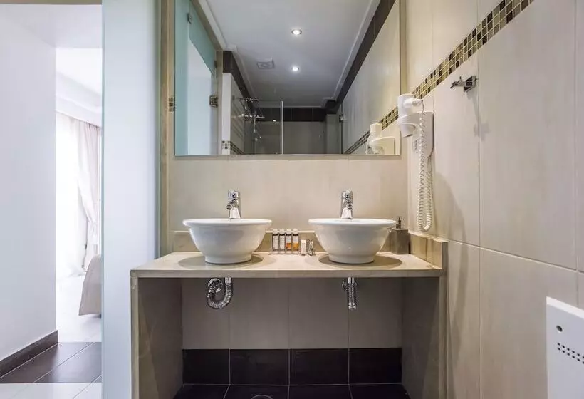 酒店 Almiriki Chios Rooms & Apartments