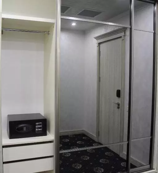 Erebuni Hotel Yerevan