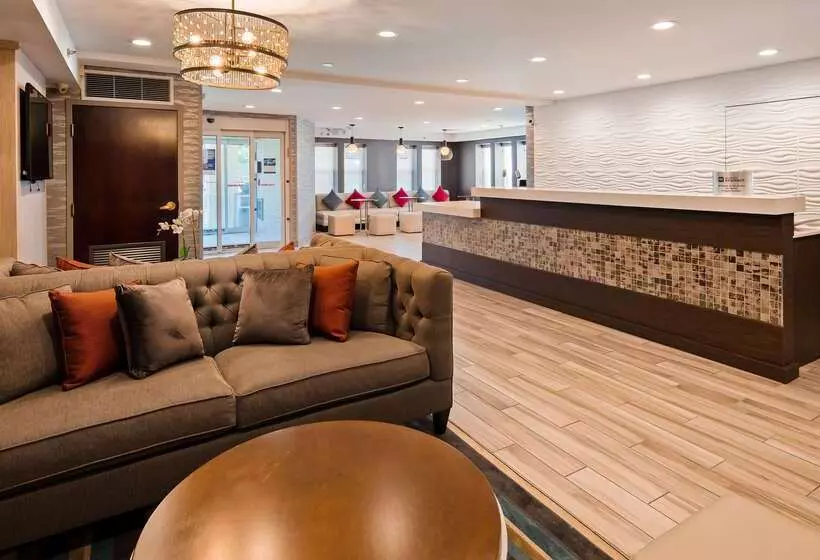 فندق Best Western Plus Fairfield