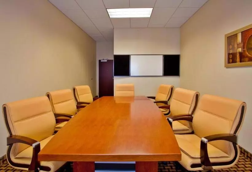 ホテル Holiday Inn Express Orlando Ocoee East, An Ihg