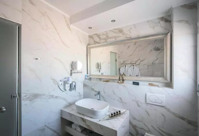 Hotel Matheo Villas & Suites