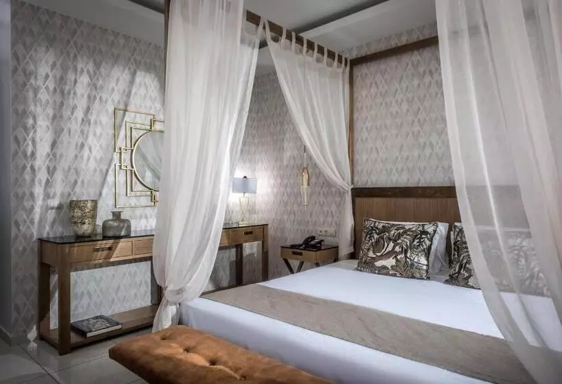 Hotel Matheo Villas & Suites