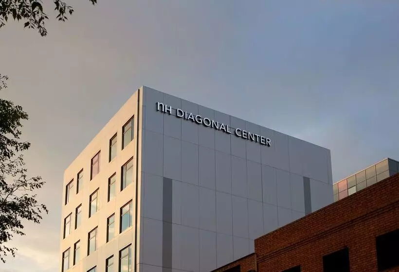 Отель NH Barcelona Diagonal Center