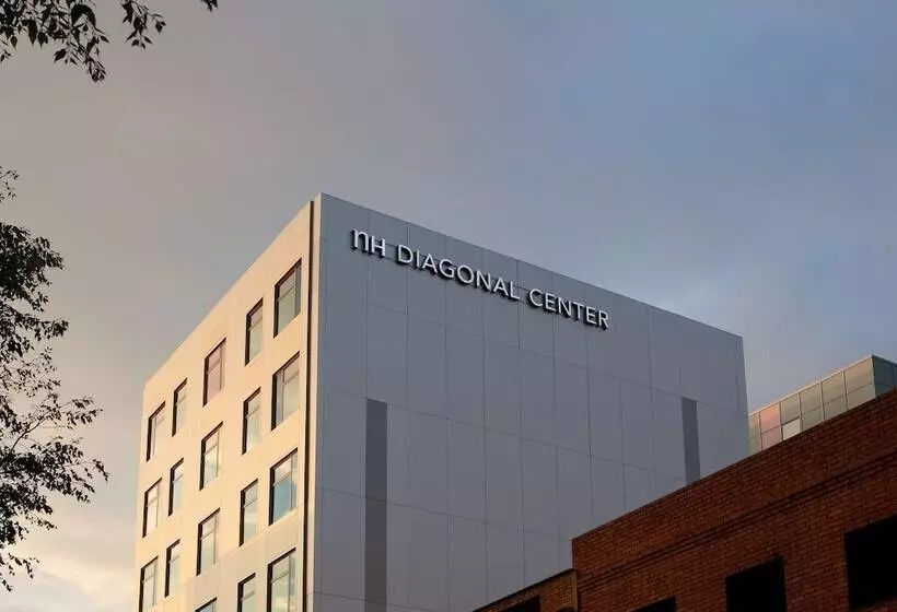 Отель NH Barcelona Diagonal Center