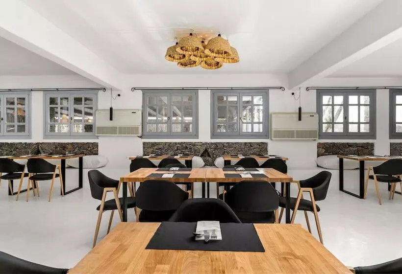 هتل Penelope Village