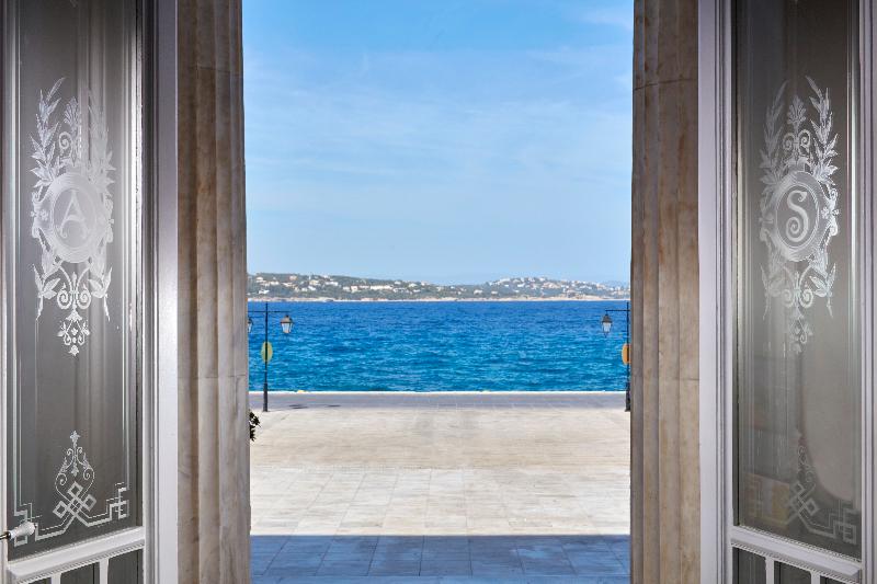 فندق Poseidonion Grand