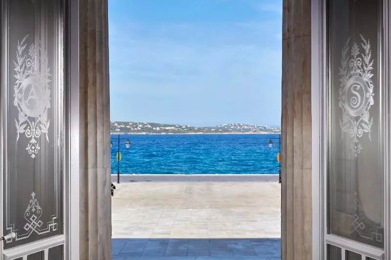 Отель Poseidonion Grand