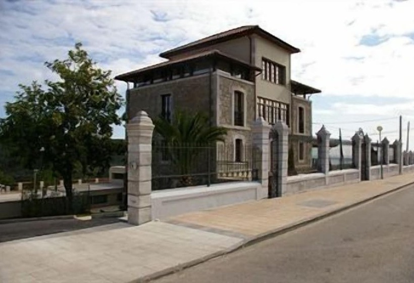 فندق Villadesella