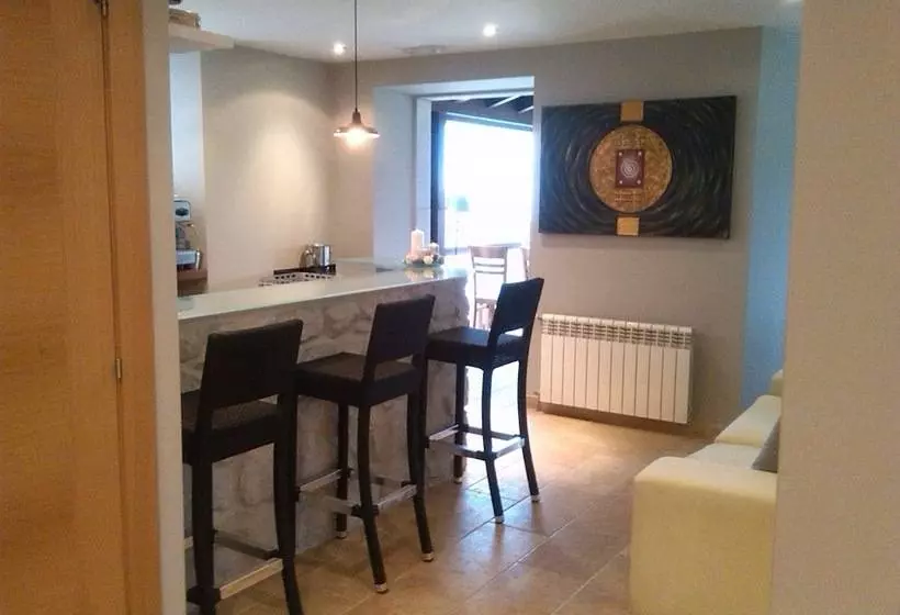 Отель Villadesella