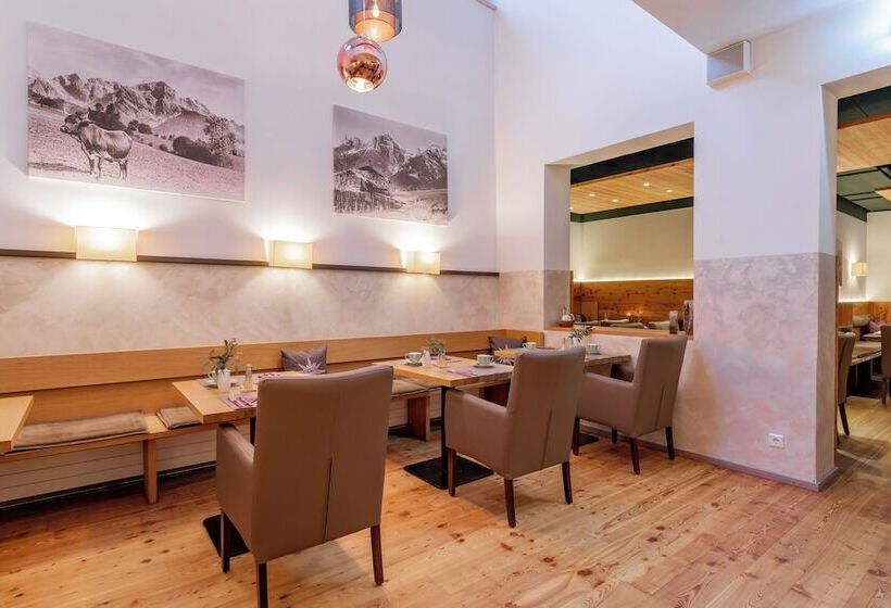 אתר נופש Alpenparks Hotel Maria Alm