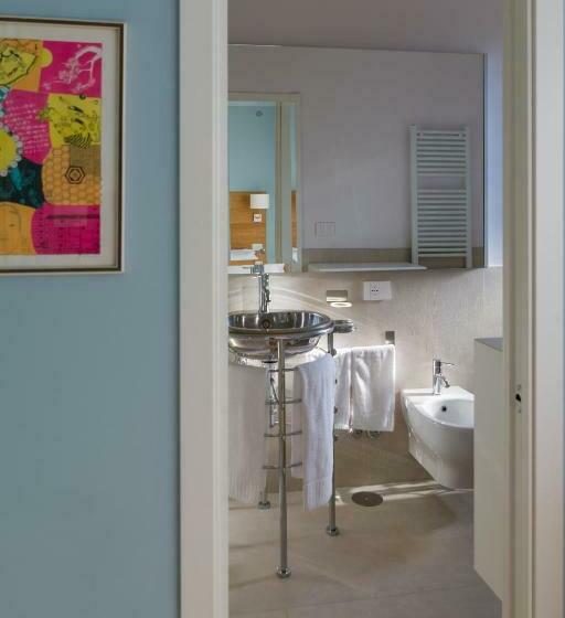 تختخواب و صبحانه Gaya Resort