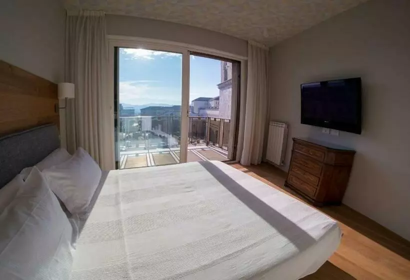 تختخواب و صبحانه Gaya Resort