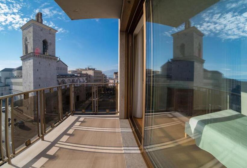 تختخواب و صبحانه Gaya Resort