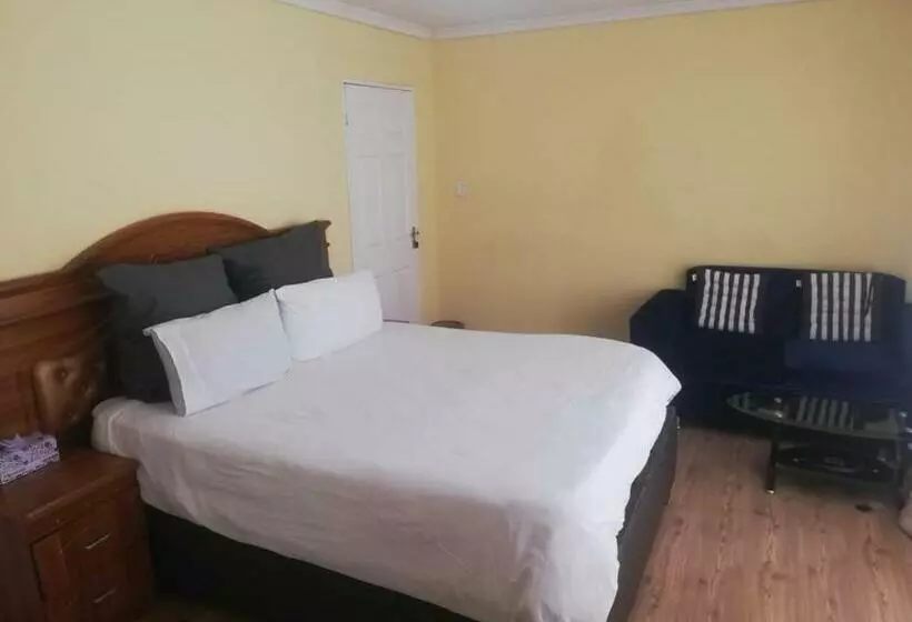 تختخواب و صبحانه Royal Delight Guest House