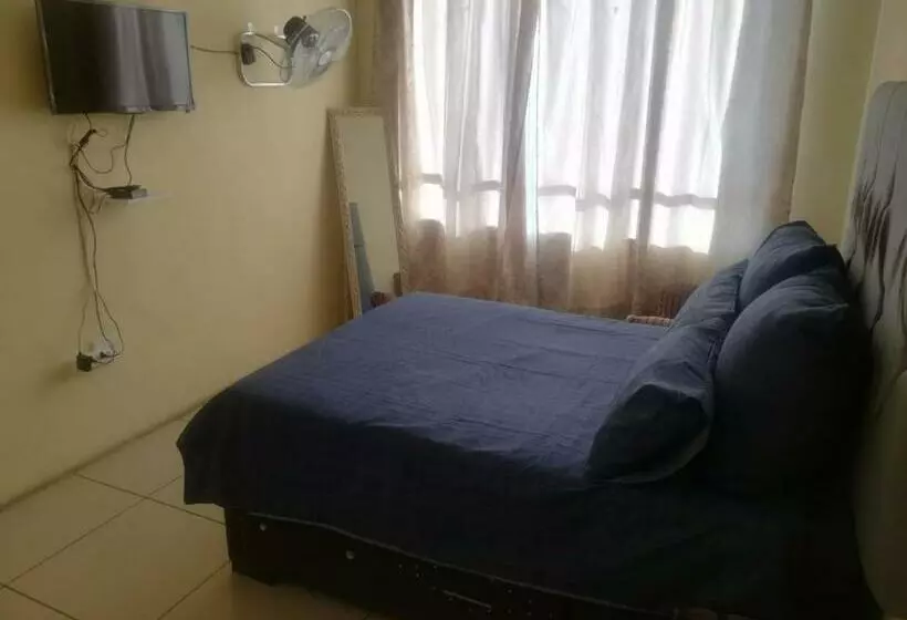 تختخواب و صبحانه Royal Delight Guest House