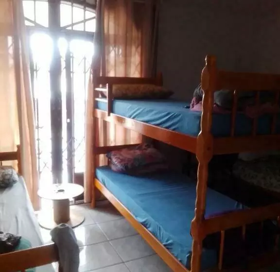 Hostel E Pousada Boa Vista