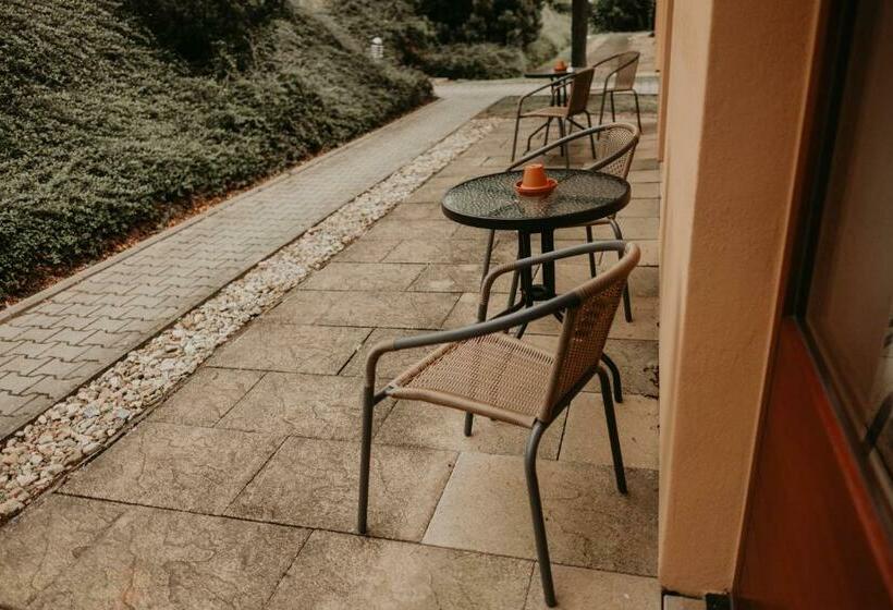 Отель Simply Rooms