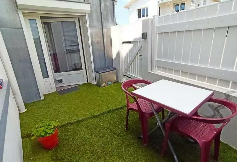 ペンション Laurina   Chambre, Sdb, Terrasse, Arrivée Autonome