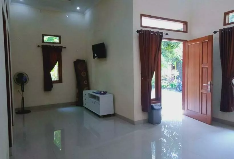 Albergue Griya Pas Pangandaran