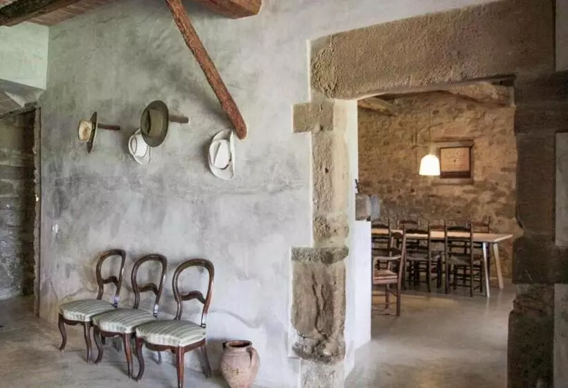 ベッドアンドブレックファースト Masía Can Grau Habitaciones Con Desayuno Inlcuido