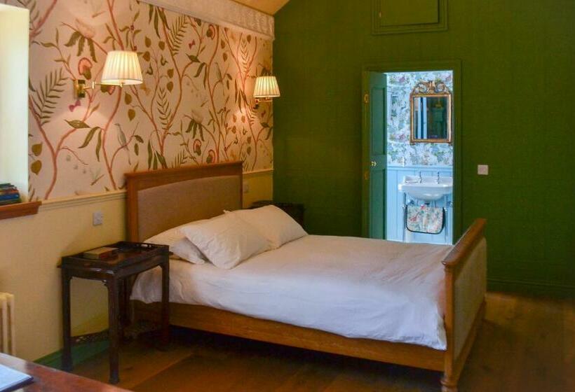 مبيت وإفطار The Munches Room At Buittle Castle