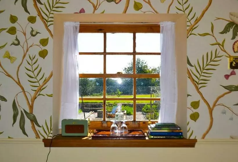 Aamiaismajoitus (B&B) The Munches Room At Buittle Castle