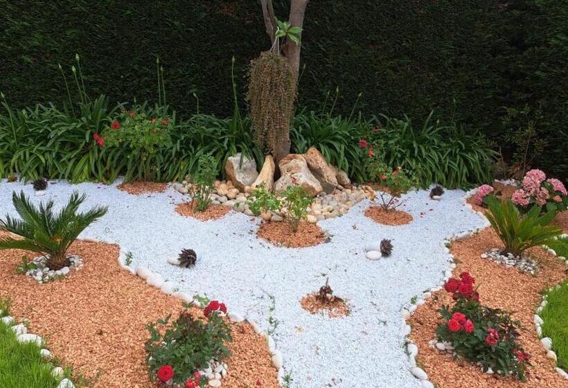 בית מלון כפרי Casapaceebene