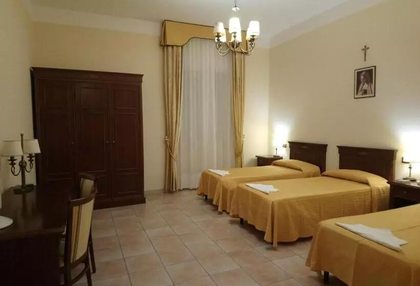 Hotelli Casapaceebene