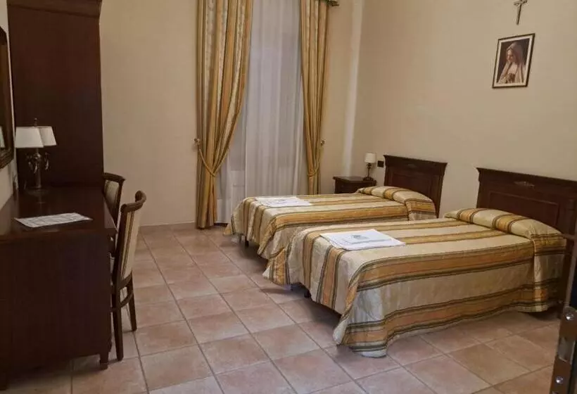 Hotelli Casapaceebene