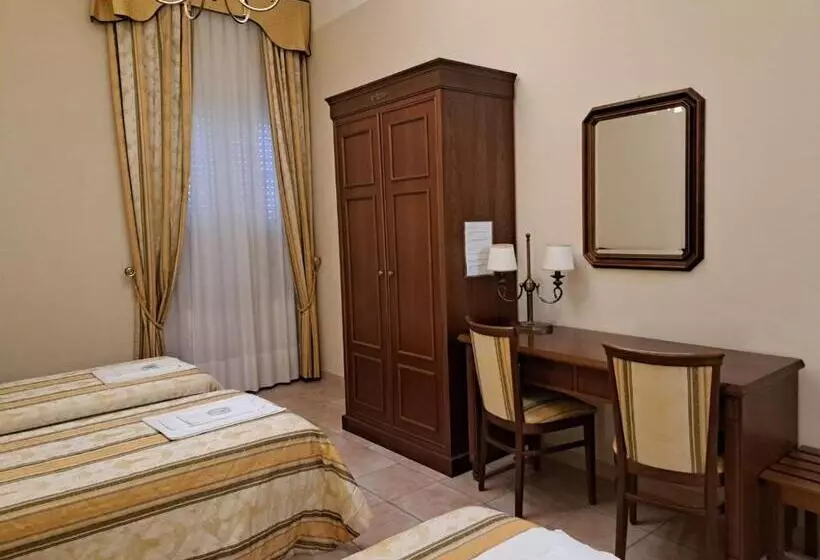 Hotelli Casapaceebene