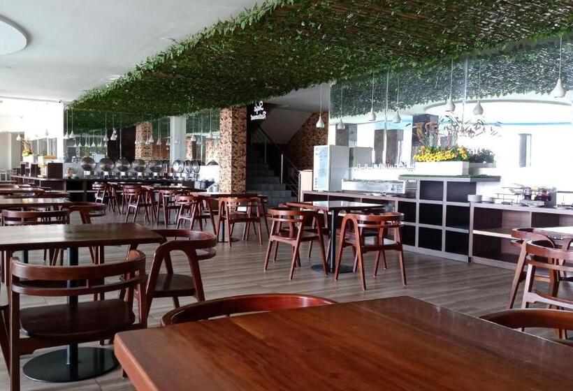 فندق Grand Bayu Hill