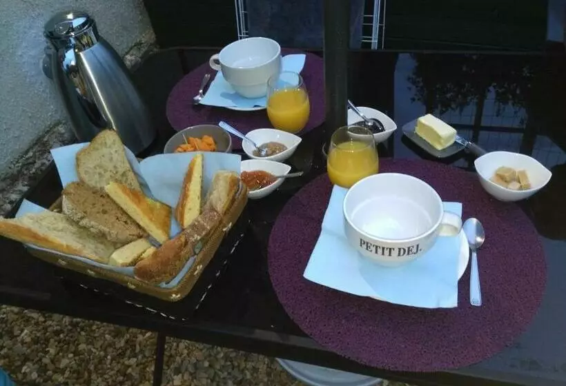 ペンション Les Chambres De Beauviel