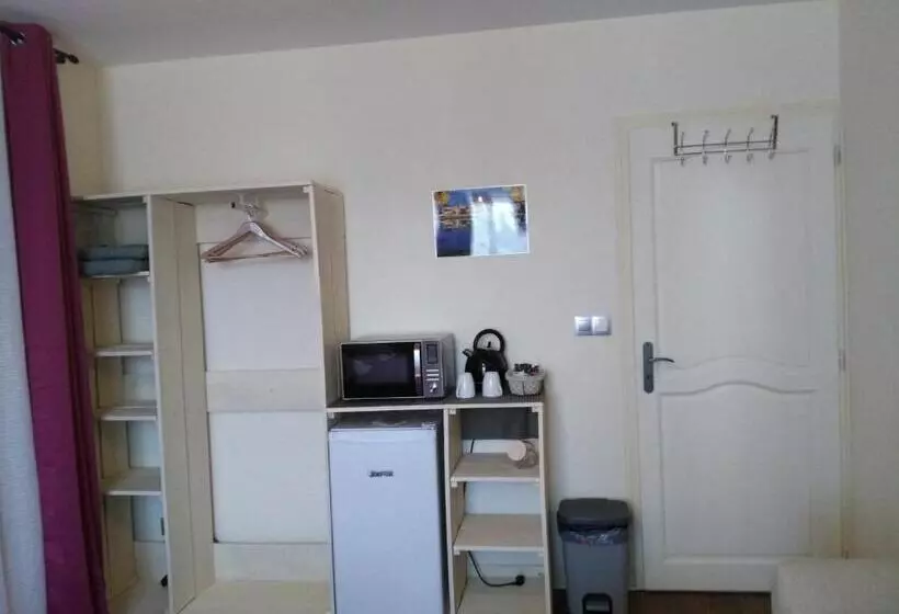 ペンション Les Chambres De Beauviel