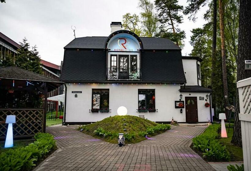 پانسیون Villa Royal Club 13