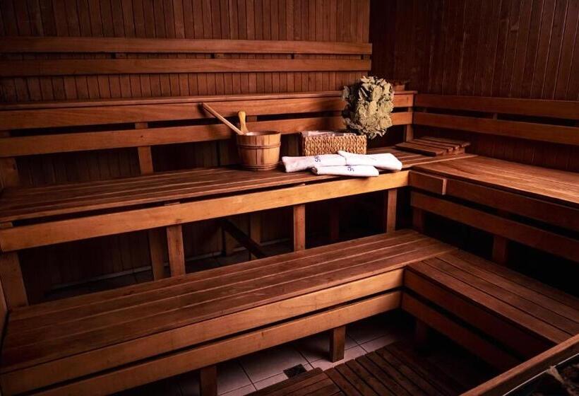 پانسیون Villa Royal Club 13