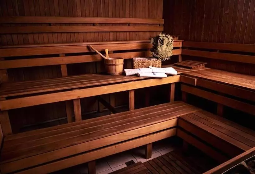 پانسیون Villa Royal Club 13
