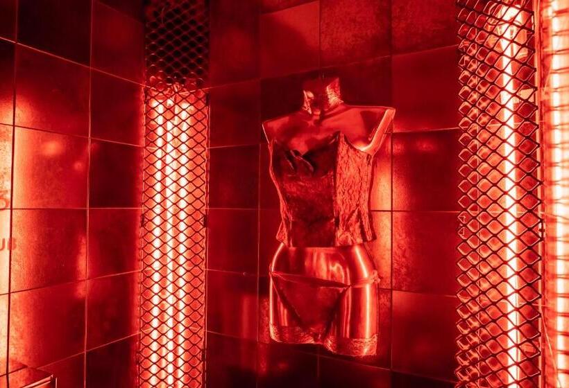 پانسیون Villa Royal Club 13