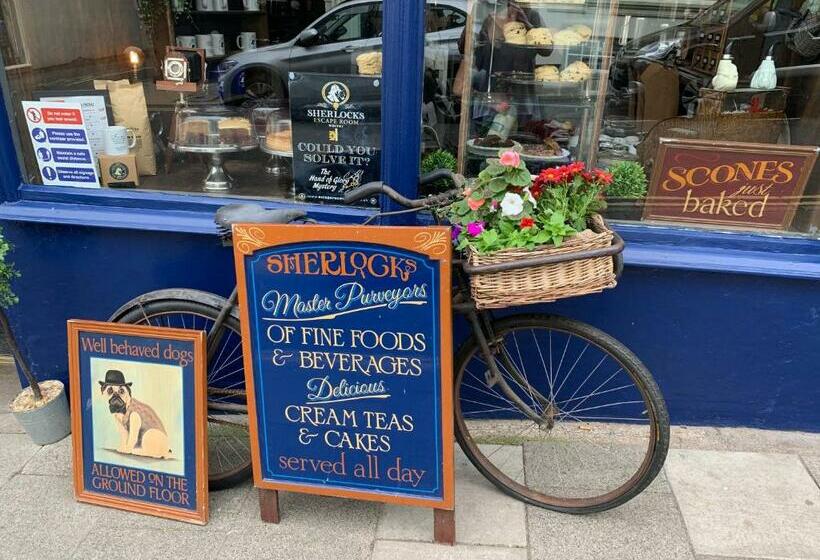 تختخواب و صبحانه Sherlocks Lodgings