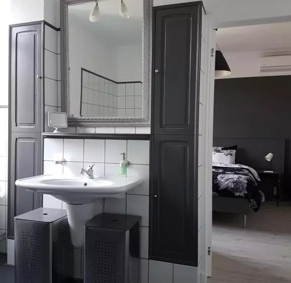 Aamiaismajoitus (B&B) Anno 1919