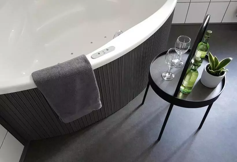 Aamiaismajoitus (B&B) Anno 1919