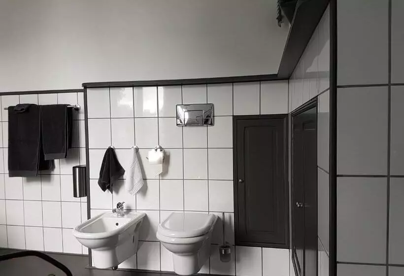 Aamiaismajoitus (B&B) Anno 1919