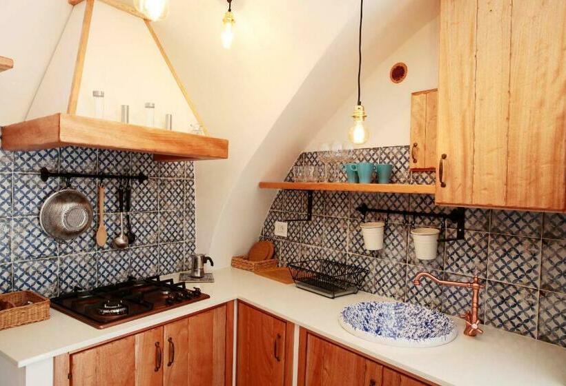 مبيت وإفطار Il Galletto Viola, Luxury Room & Suite