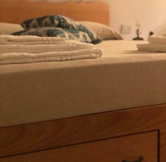 مبيت وإفطار Il Galletto Viola, Luxury Room & Suite