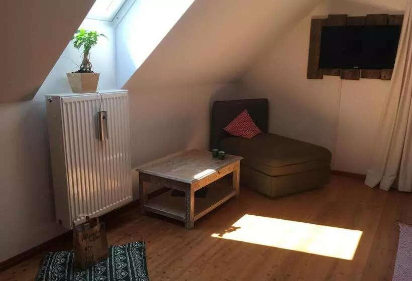 Aamiaismajoitus (B&B) Naturforsthaus Eddas Zimmer Für Hunde Und Naturverbundene Menschen