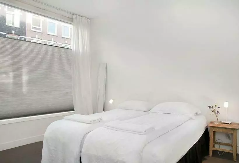 Aamiaismajoitus (B&B) The Little Townhouse