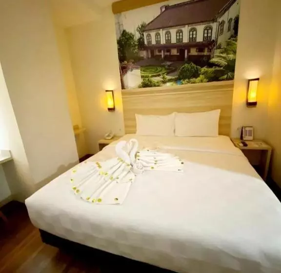 هتل Cordela Inn Millennium Medan