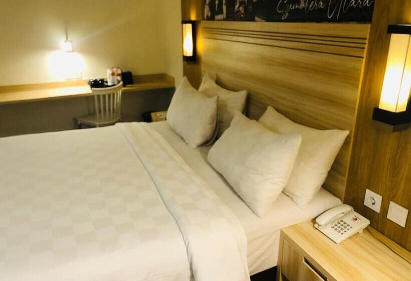 Отель Cordela Inn Millennium Medan