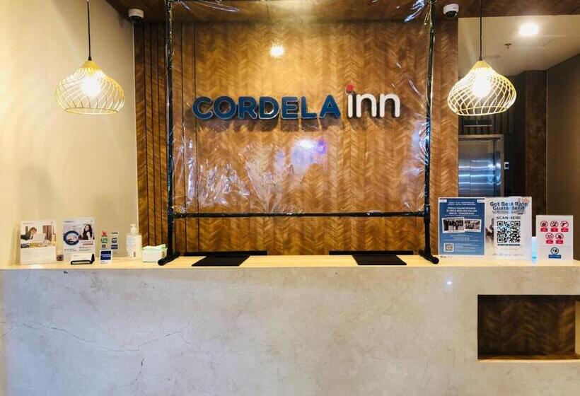 Отель Cordela Inn Millennium Medan