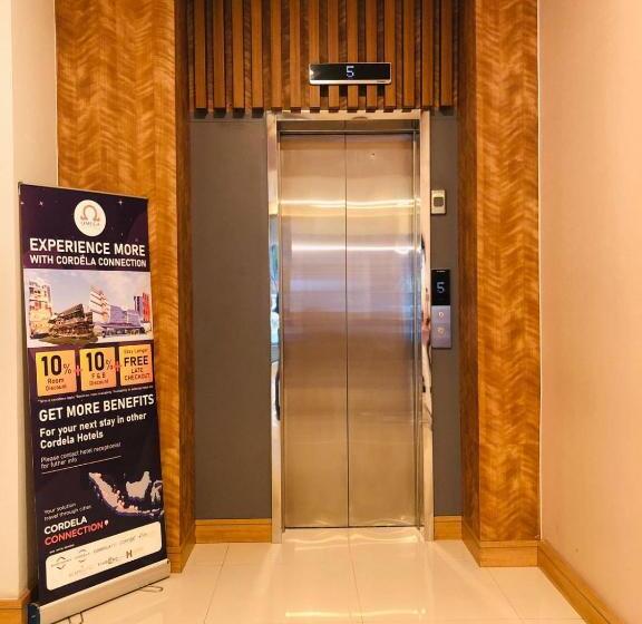 Отель Cordela Inn Millennium Medan