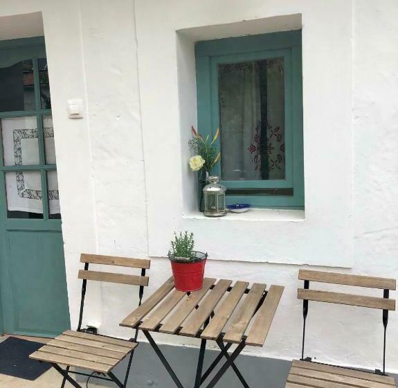 Пансион Káli Kerted Vendégházak Karolin Néni Háza